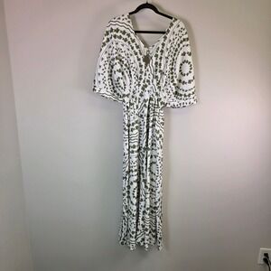 Leena Floral Maxi Dress White Green Kimono Sleeve Cutout Back Small